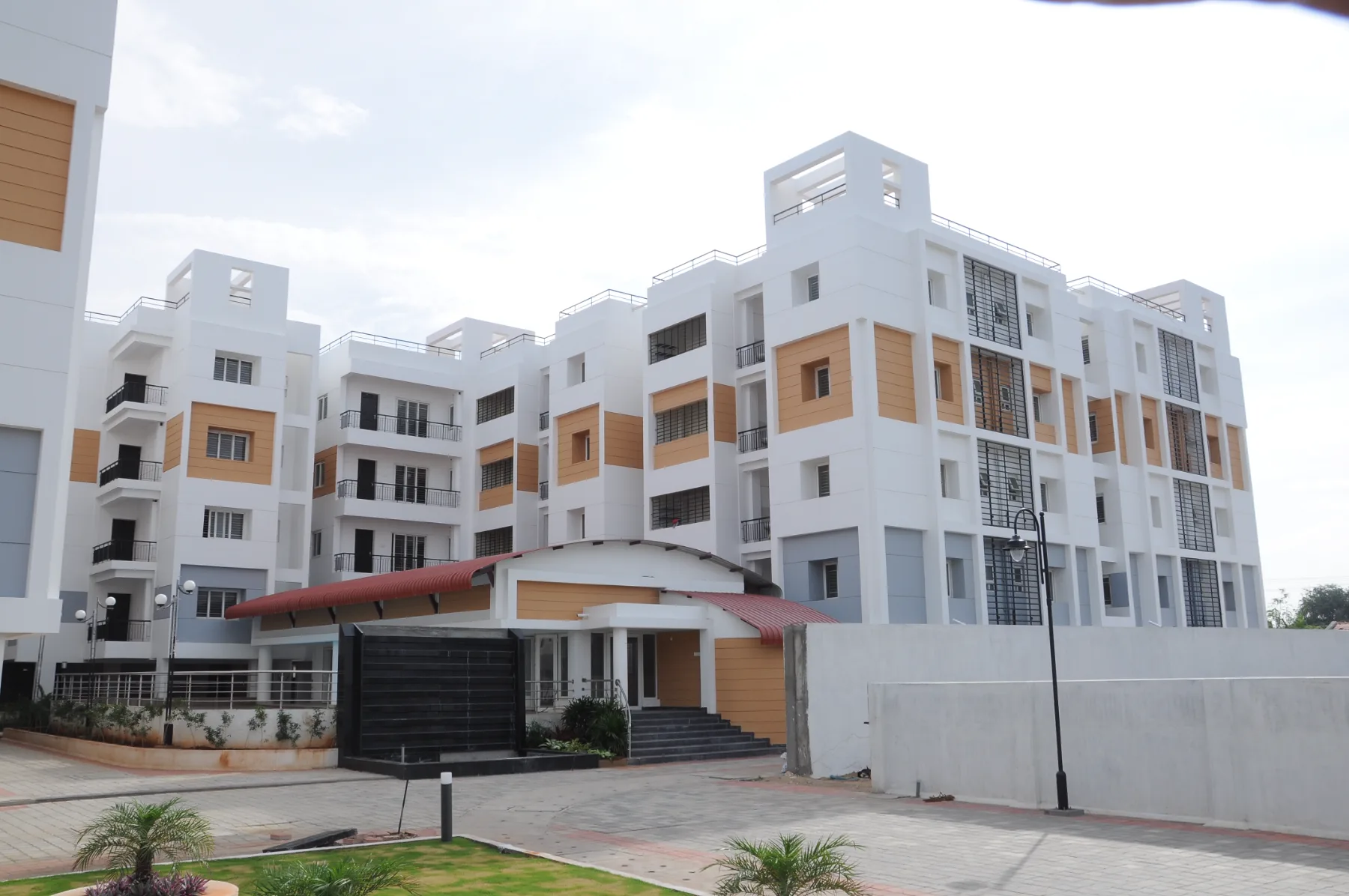 Oak Canopy Apartments