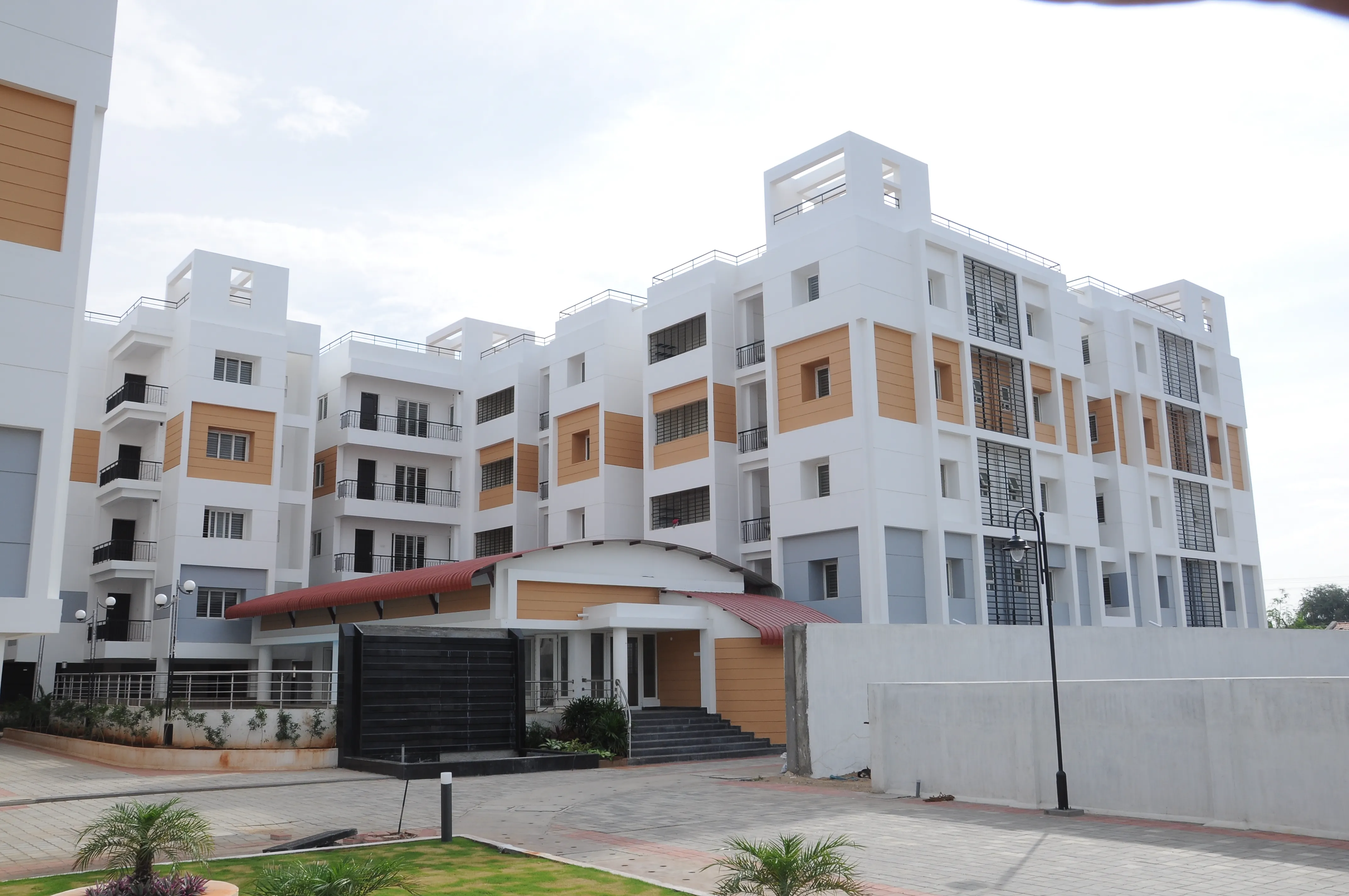 Oak Canopy Apartments