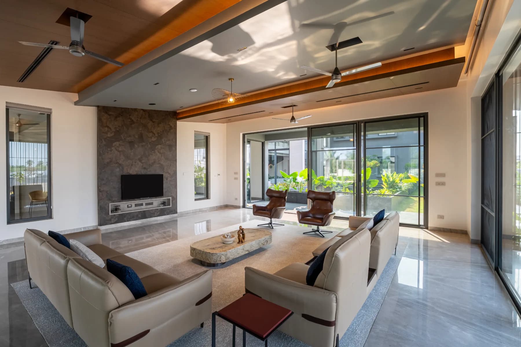 The Velumani Residence 16
